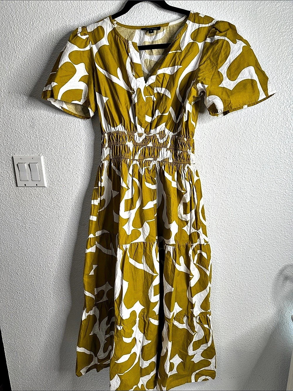 Meadow Rhodes Abstract Print Midi Dress in Yellow & White smocked tiered Size S